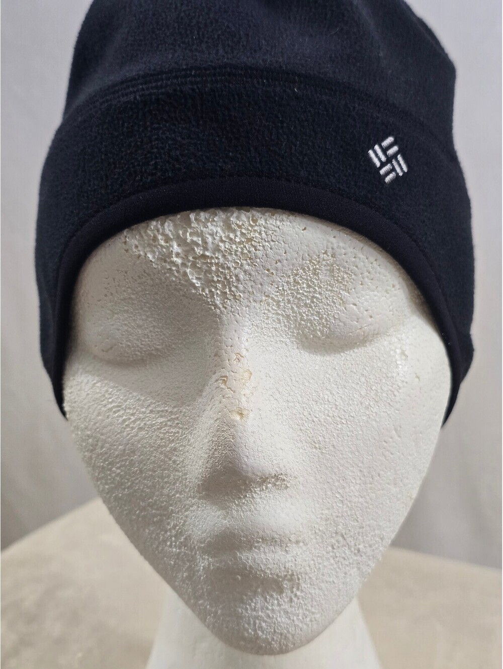 Columbia Black Fleece Beanie Hat Omni-Wind Block